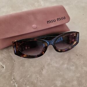 Miu Miu Tortoiseshell Cat-Eye Sunglasses with Pink Case
